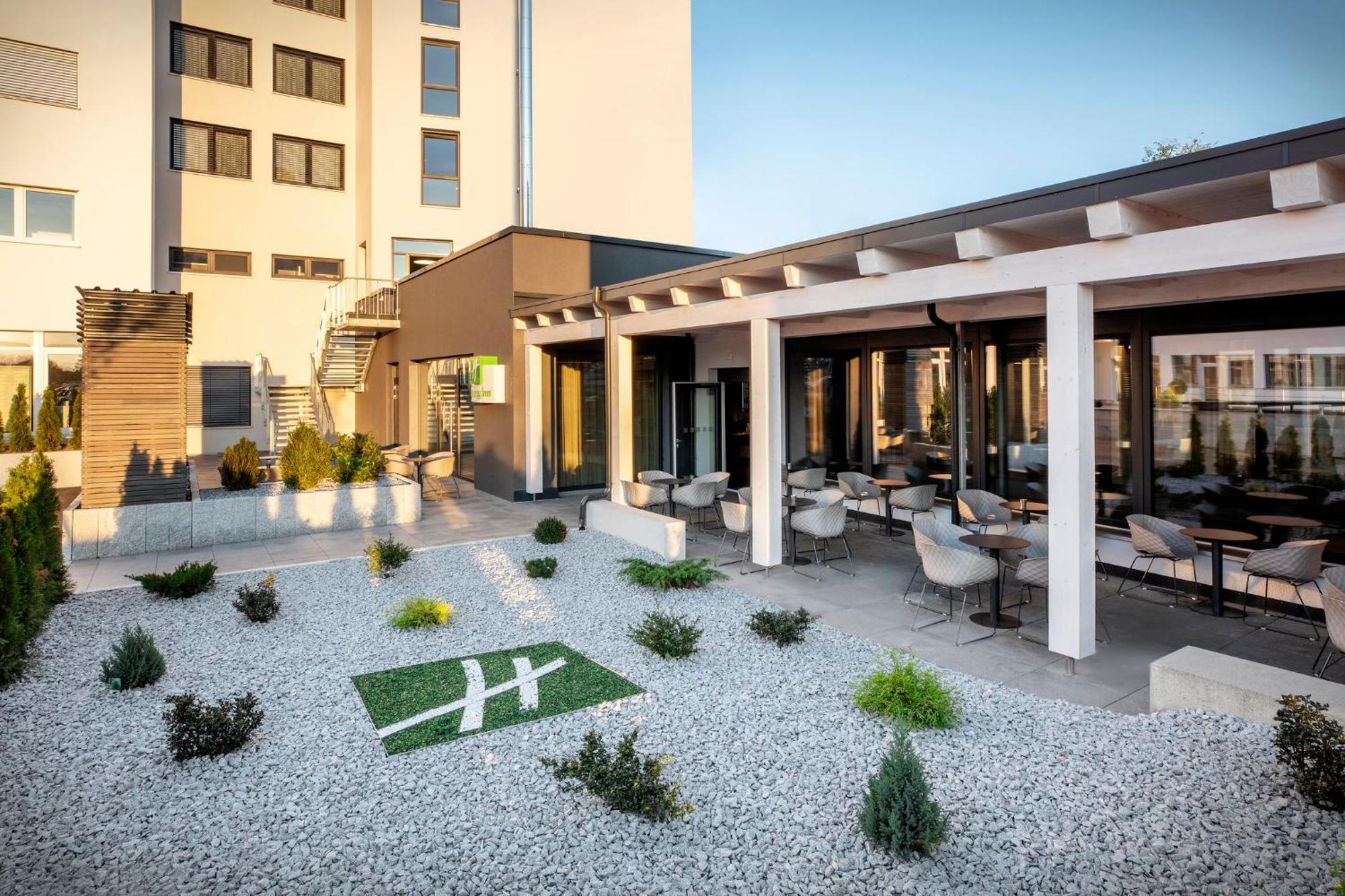Holiday Inn - Villingen - Schwenningen By Ihg Eksteriør billede